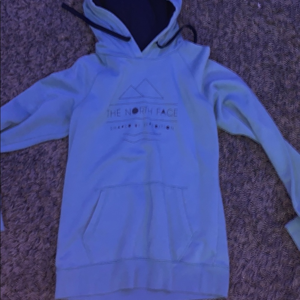 north face blue sweatshirt